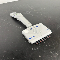 Eppendorf MoveIt 1200 uL Multichannel Pipette image 0